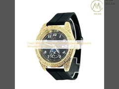 Classic Men Women Wrist Watches powered by Quartz Movement with Silicone Strap